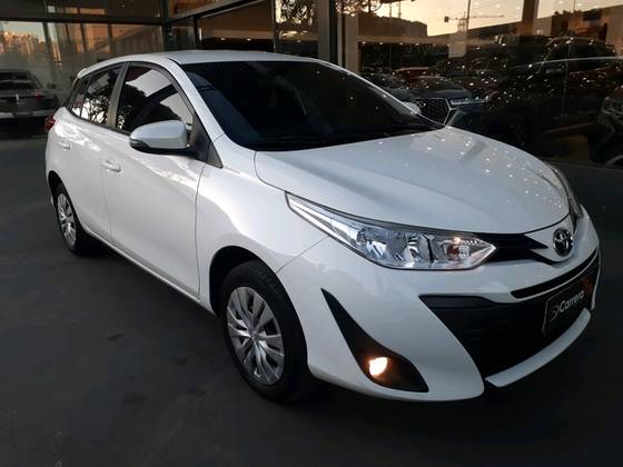 TOYOTA YARIS 1.3 16V FLEX XL LIVE MULTIDRIVE TOYOTA YARIS 1.3 16V FLEX XL LIVE MULTIDRIVE